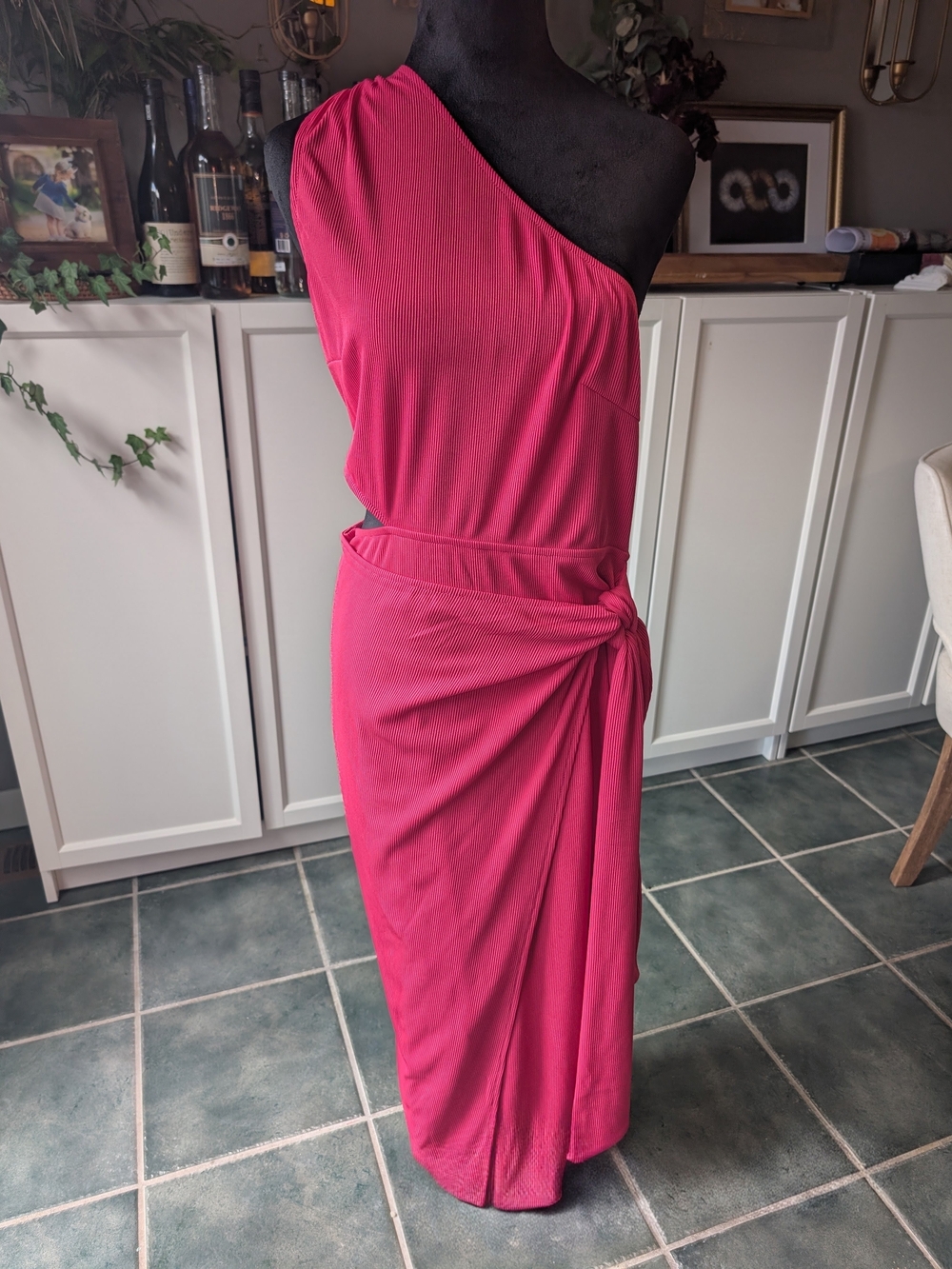 One-Shoulder Fuchsia/Pink Knot-Waist Dress